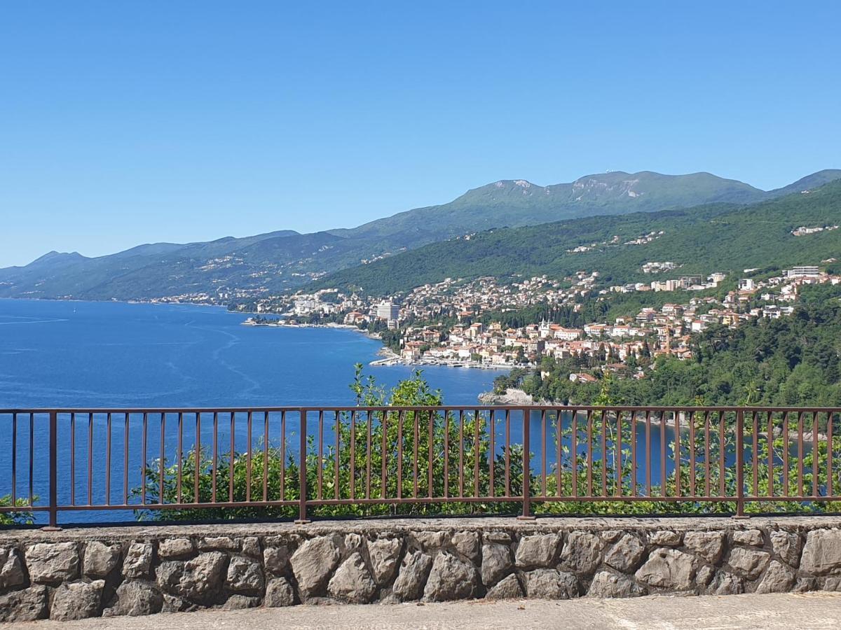 Villa Family House Opatija Exterior foto